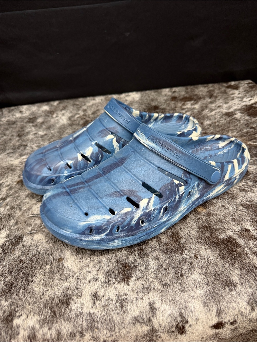 Men’s Rugged Shark Slip On